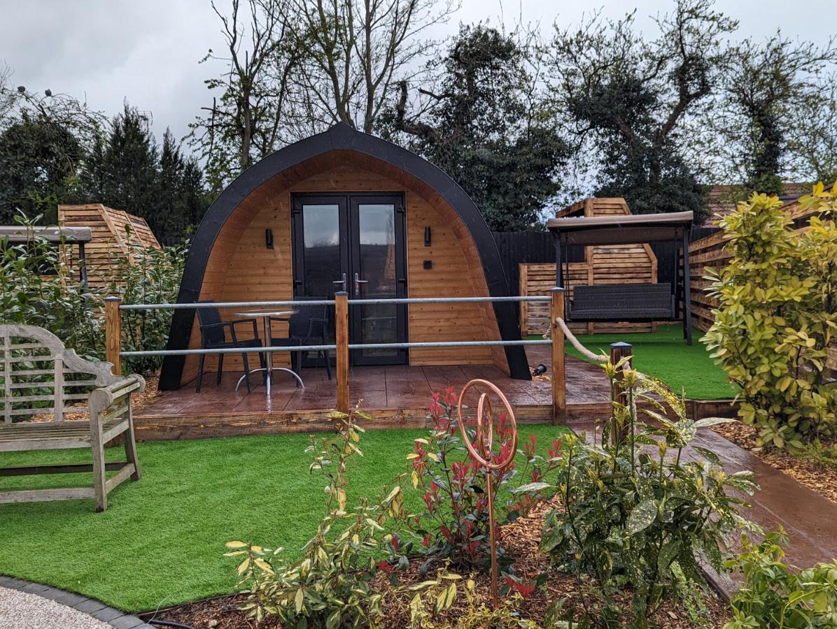 Peacock Lake Glamping Villa Nottingham Exterior foto