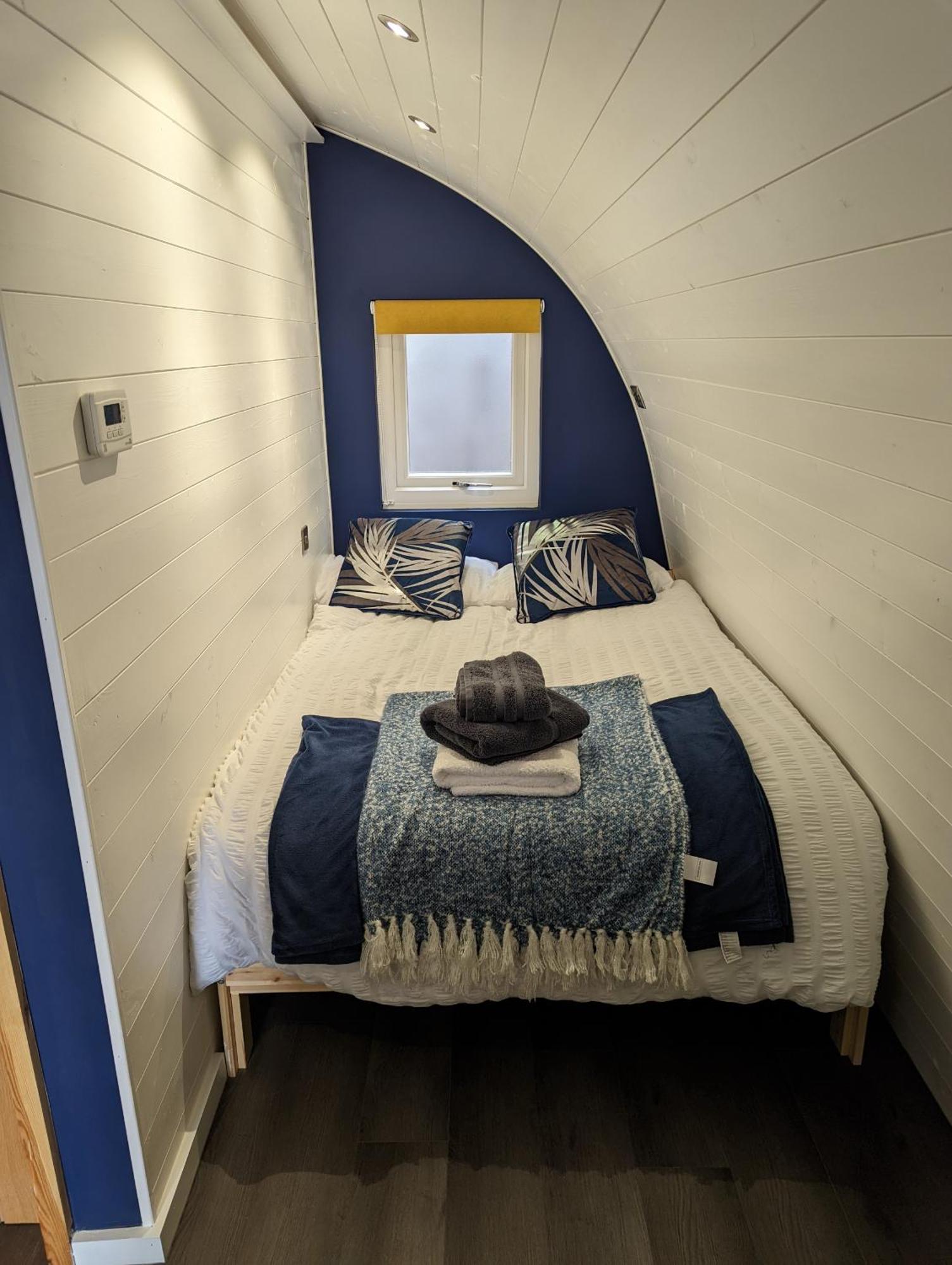 Peacock Lake Glamping Villa Nottingham Habitación foto